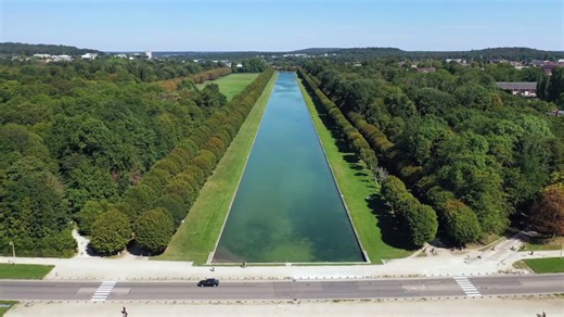 Fontainebleau, France: Drone tour of royal past
