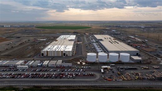 Oregon data center defendants admit they didn’t tell state Amazon was a customer