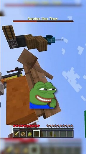 The Gravity is RANDOM #shorts #minecraft #minecraftshorts