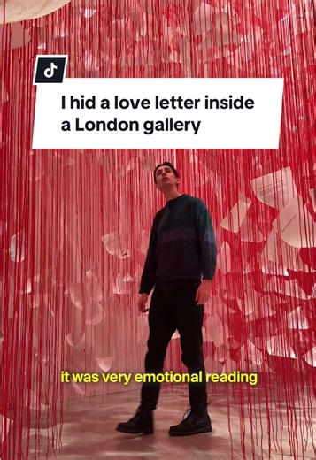 Chiharu Shiota is best known for her large scale installations that envelop everyday objects like shoes, keys, beds, chairs and dresses in vast webs of woollen thread. The works feel immersive and emotional, drawing you right into her world. As part of Shiota's latest exhibition at the Hayward Gallery, she’s featuring letters from the public following an open call in late 2025, adding an even more personal layer to her work. 📍 Chiharu Shiota: Threads of Life, Hayward Gallery⁠ 📅 17 Feb - 3 May 