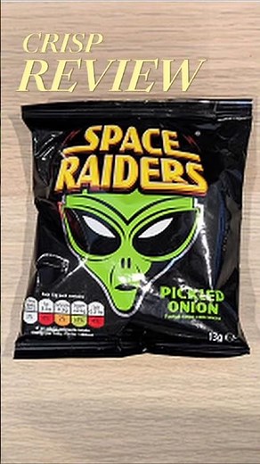 Crisp Review 🥔 Space Raiders - Picked Onion #foodreview #snackreview #crispreview