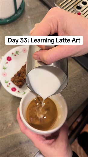 Day 33 of learning latte art from scratch using a Breville Bambino. I tried for a wiggly heart. Show me yours! ⬇️ #latteartjourney #homebarista #brevillebambino #learninginpublic #coffeecommunity @BurntBar