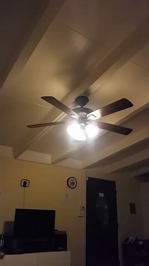 Ceiling fan LED light flicker