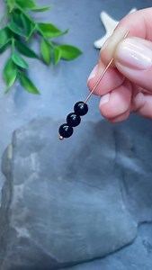 Happy Friday!! 🎉 Busting out the fancy tools today! Had a little fun with the one-step looper, ear wire maker, and my trusty battery operated burr. 😎 You definitely don’t need all these gadgets, but dang—they do make things extra fun! ✨ . . . . . . . . . #jewelrydesigner #jewelry #handmadejewelry #artisanjewelry #jewelryartist #jewelryofinstagram #wirewrapping #earrings #jewelryschool #wirewrappedjewelry #earringshandmade #jewelrymaking #jewelrytutorial #wire #wirewrapped #wirejewelry #earring