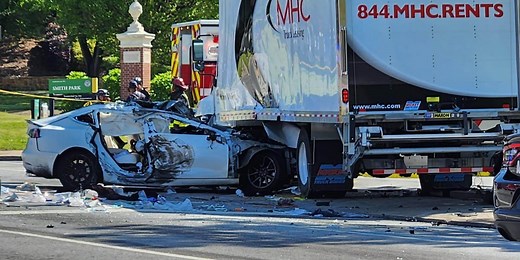 2 dead, 3 others in critical condition after vehicle crash in Midtown Atlanta, police say