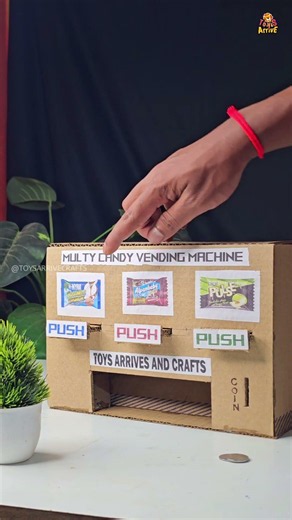 I Made a Working Vending Machine Using Cardboard! 😱
