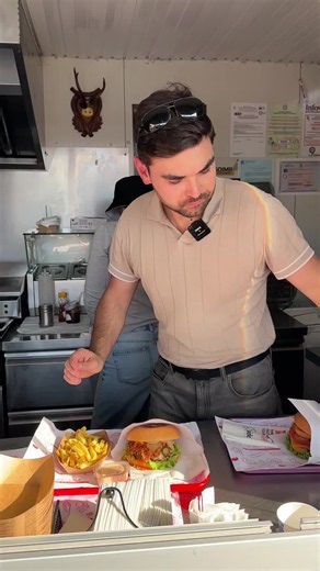 Burger cu Cerb la 5 Pasi De Bine Timișoara: Surpriza Perfectă!