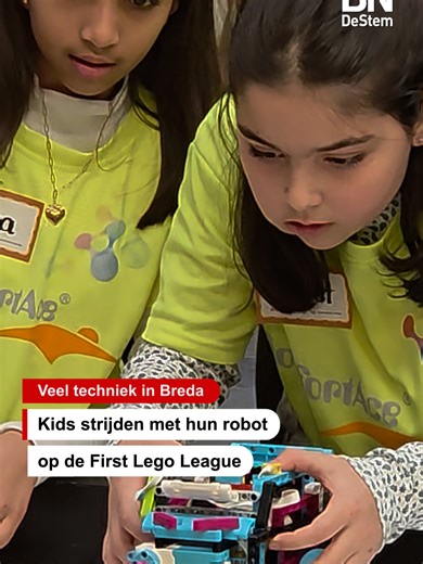 In Breda vond zaterdag in het gebouw van Avans Hogeschool de regiofinale plaats. Dertig teams presenteerden daar wat zij de afgelopen maanden hebben ontworpen, gebouwd en geprogrammeerd. #avans #breda #lego #techniek Lees meer over de middag via link in bio.