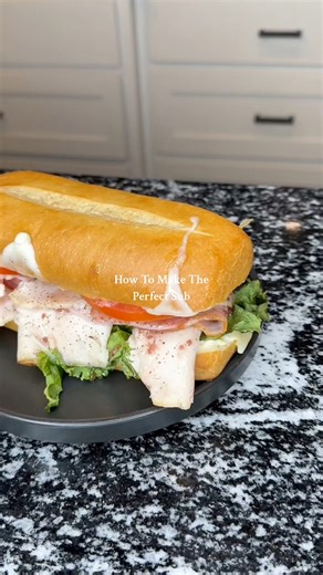 🚨 The Perfect Sub Sandwich 🚨Chef Huh 👨🏾‍🍳 Back With Another One! This recipe is one of my favorites! It’s Simple, Tasty, & Sweet. Let me know how it taste for you!! 😋 #food #chef #sandwiches #viral #fyp #healthy #health #healthyrecipes #lifestyle #cooking #reels | lilhuhofficial