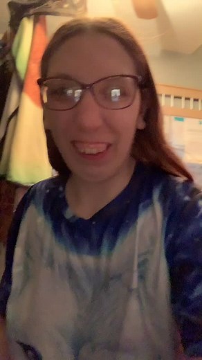 Jennifer Edwards (@jenniferedwards96)’s videos with Teach Me How To Dougie - Classics Reborn