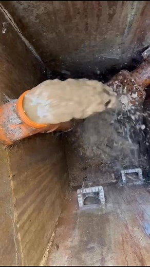 Ever wondered what happens when there’s a major blockage building pressure behind a rodding cap? 😅 Well… THIS happened! 💥💩 Today’s call-out started like any other: Customer noticed the toilet wasn’t draining right and water was backing up outside. We traced the line, found the blockage point, and I cracked open the access cap to relieve the pressure… And let’s just say — the drain relieved itself all over me 😂💦 ✅ Pressure released ✅ Blockage cleared ✅ Pipes running smooth again ❌ My work cl