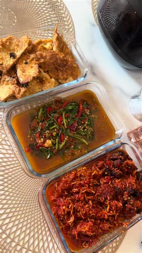 Karna tuan muda udah request yaudah lah masak aku hari ini kak bes.. yang simple simple aja yang penting ada la lauk ku hari ini . Masak apa kelen hari ini kak besti? #fyp #masak #irt #vod #makan