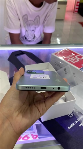 Unboxing the Mint Green Redmi 15C