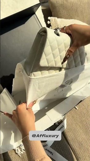 CHANEL Classic Flap Medium#chanel #chanelbag #chanelclassicflap #fyp