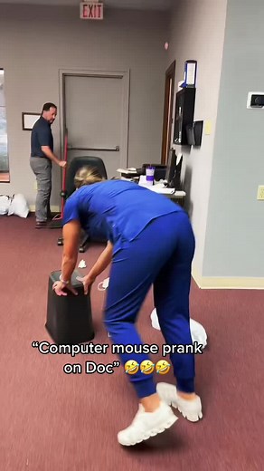 Hilarious Computer Mouse Prank on Doc