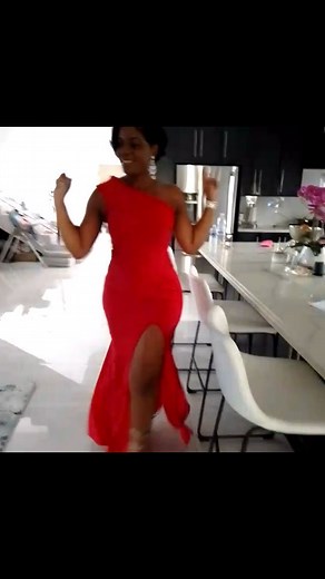 2K views · 25 reactions | Hubby Approved! @higgins_design_concepts captivated the eyes of the wedding she attended recently. Dress is from her favorite boutique and is now SOLD OUT. | Excessories | Facebook