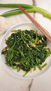 21K reactions · 3.4K shares | This Korean Spinach side dish is one of my go to sides! It’s super easy to make and a perfect way to get more veggies in! Comment “CJ Recipe” for the full recipe with all of my KEY tips sent straight to your inbox (make you follow me and your message requests are open to ensure you receive it)! https://cjeatsrecipes.com/korean-spinach-side-dish/ #cjeatsrecipes #koreanfood #spinach #sidedish #banchan #easyrecipes | CJ Eats | Facebook