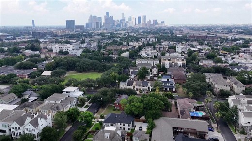 Texas Democrats flee state in attempt to prevent GOP redistricting push