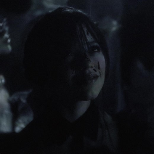 Strange girl #wednesday #wednesdayaddams #jennaortega #netflix #fyp | jennaortega