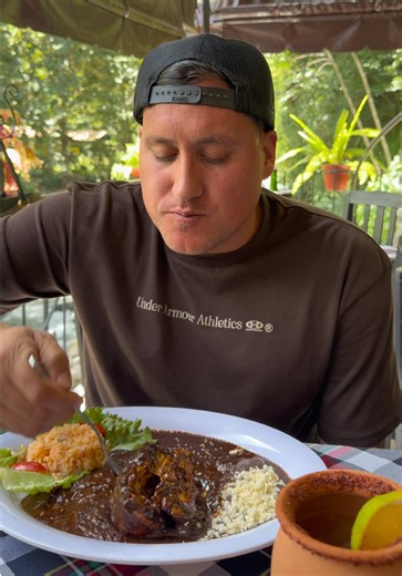 Mole tradicional en La Molienda Xico: cómo pedir y probarlo