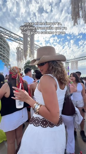 QUEEN V 🦋 on Instagram: "y yaaastaaa💃🏽🍃✨"