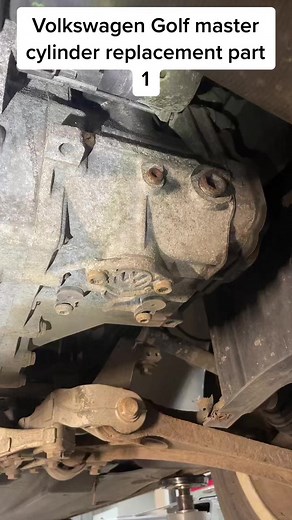 VW Golf Clutch Master Cylinder Replacement Guide
