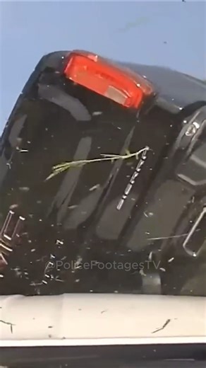 120 MPH Police Chase Ends in Rollover, Huge Drug Bust 🚔💥 #police