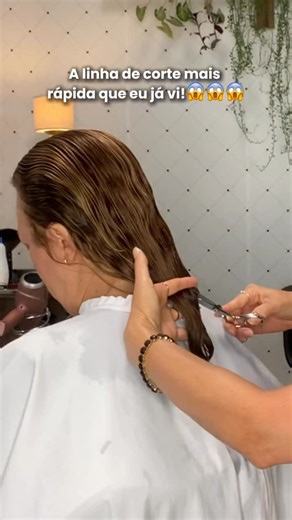 Monica Rodrigues on Instagram: "Você conhece essa técnica?! #cortesfemininos #cortesdecabelosfemininos #cabeleireira #cortesdecabelo"