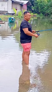 13K views · 393 reactions | Basta mag farm ta og alimango, Mag feeding jhud ta mga Badi #fishpondlife #crabfarming #fbreels | Mahid A. Samin | Facebook