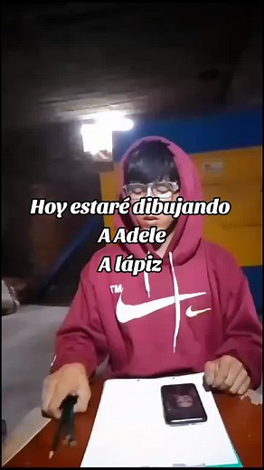 Dibujando a Adele: Proceso Artístico a Lápiz