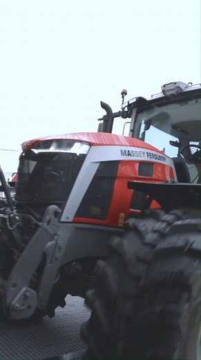 Cette année encore, MF By You sera à vos côtés ! 🤝 💯 Choisissez des options complémentaires adaptées à vos besoins spécifiques pour votre tracteur #MasseyFerguson. Nos eXperts MF s'assureront de répondre à vos demandes dans le respect des normes de qualité les plus strictes. 👀 Découvrez l'atelier MF By You à l'usine de Beauvais ➡️ https://bit.ly/42uGpPx | Massey Ferguson