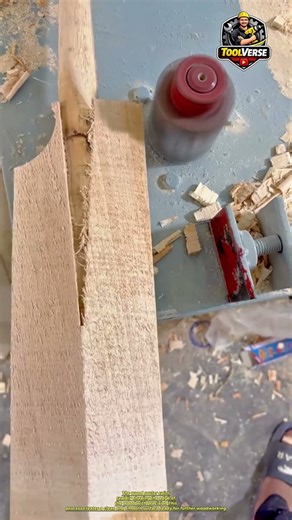 Precision Wood Shaping Using a Wood Router Machine #woodrouter #woodworking