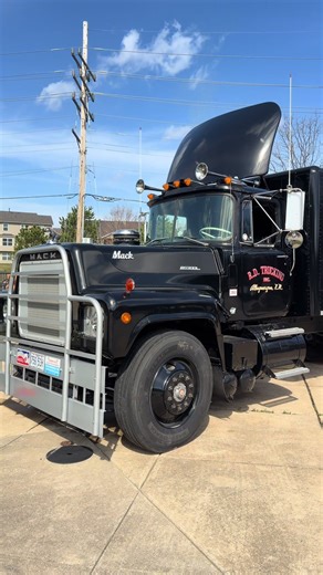 Exploring the Rubber Duck Truck Convoy