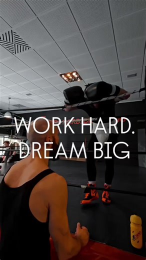 WORK HARD. DREAM BIG. #sparring #boxe #pugilato #sport #fight
