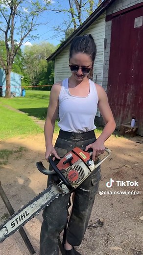 Spinny wheel is coming out to play! . . . . #chainsawjenna #chainsaw #wood #woodwork #woodworker #woodworking #saw #speed #bluecollar