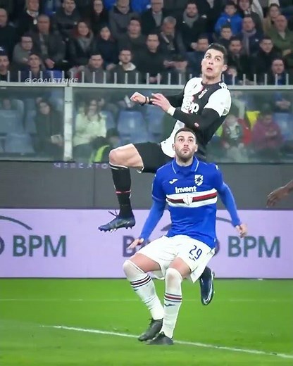 The ULTIMATE Ronaldo Header Highlights