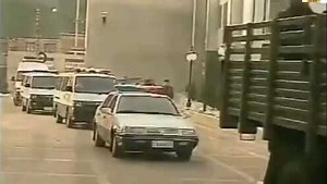 真实现场：实拍死刑犯被押赴刑场，枪决倒计时，记者全程跟拍