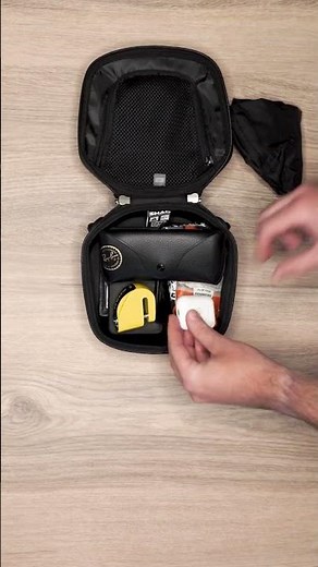 E03C Click System tank bag – 3L capacity