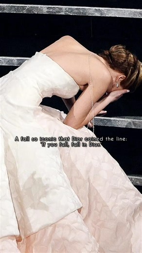 An embarrassing yet iconic fall 🔥✨ #fashion #model #runway #jenniferlawrence #oscars