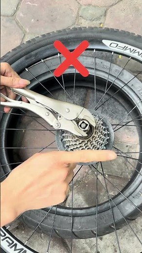 Simple tips to remove bicycle sprocket at home #cyclingtips #cycling