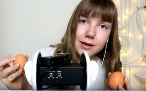 Lisa妹子在你耳边敲鸡蛋~ 舒服助眠催眠_哔哩哔哩_bilibili