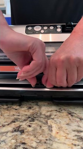 Removing Foodsaver Cutting Blade