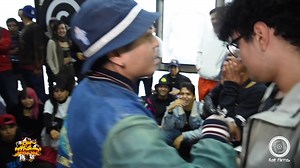 5.2K views · 145 reactions | ¡Vens te atropellaron y yo anoté la matricula! Esta batalla fue tremenda antes de la replica y en la misma replica  Aqui puedes verla completa: https://youtu.be/wccDad8ZbK4 #Replica #Vens #Majestic #Batalla #Replica #Freestyle #Rao | Fat Battles Palooza | Facebook