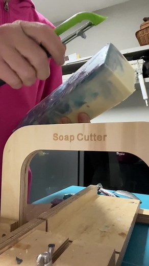 And the reveal! #soapcutting #soapmakingvideo #ColdProcessSoap #coldprocesssoapmaking #GoatsMilkSoap #GoatMilkSoap #SwirlSoap #CPSwirlSoap #CPSoap #farmer #FarmLife #HomeStead #homesteading