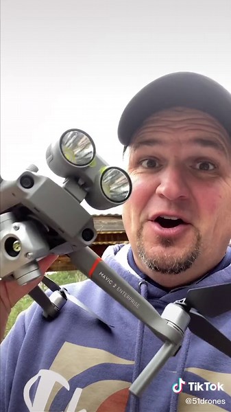 Incredible Thermal Footage of Deer at Night | Drone Enterprise Showcase