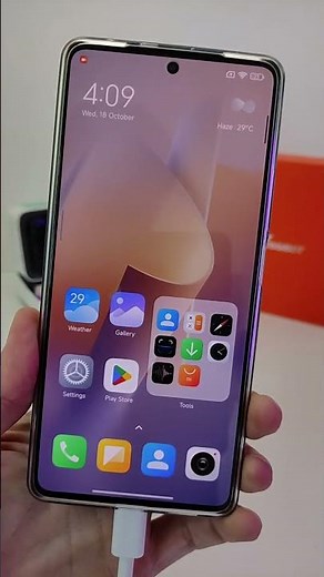 MIUI 15 HyperOS's new feature: a new Xiaomi charging animation.