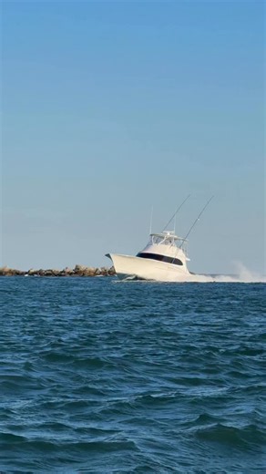 58’ Cap-n-Squid, G Baby and the 65’ Viking, Outnumbered coming back in from fishing 🎣 . . #sportfish #wrightsvillebeach #offshorefishing #fishingteam #fishingtournament #boatinglifestyle #fishingtrips | Boat Daddy Marine