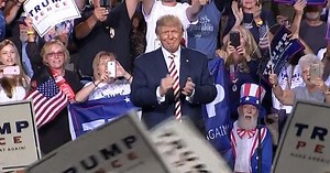 Republicans bail on Trump over lewd comments on women