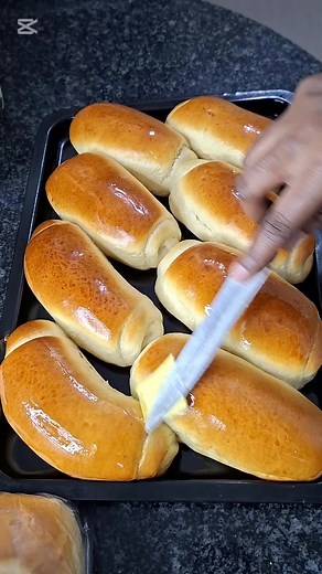 Delicious Bread Rolls: A Step-by-Step Guide