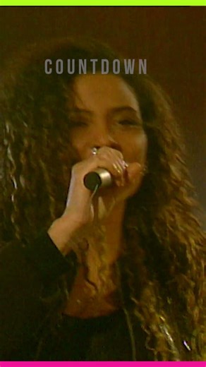 2 Unlimited bring explosive 90s energy with No Limit on Countdown (1993)